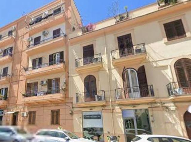 Locale Commerciale in affitto a VIII Circoscrizione, Palermo