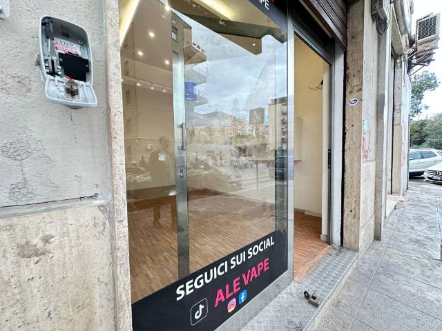 Locale Commerciale in affitto a VIII Circoscrizione, Palermo