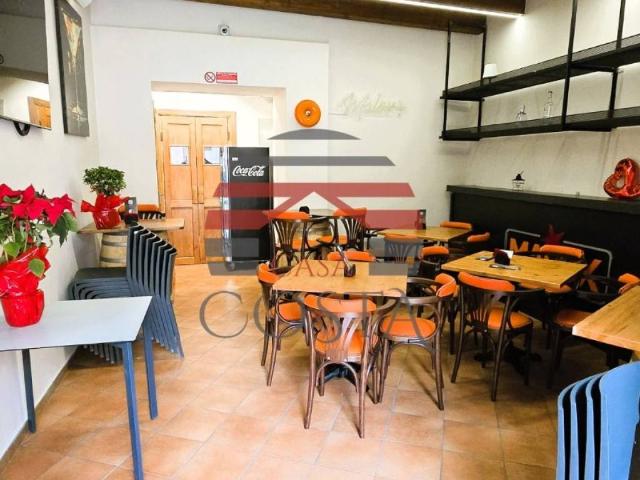 Locale Commerciale in affitto a I Circoscrizione, Palermo