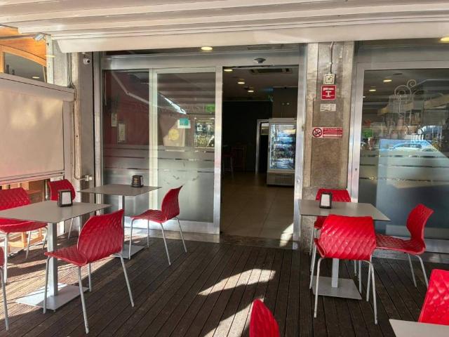 Locale Commerciale in affitto a VIII Circoscrizione, Palermo