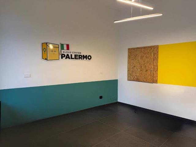 Locale Commerciale in affitto a I Circoscrizione, Palermo