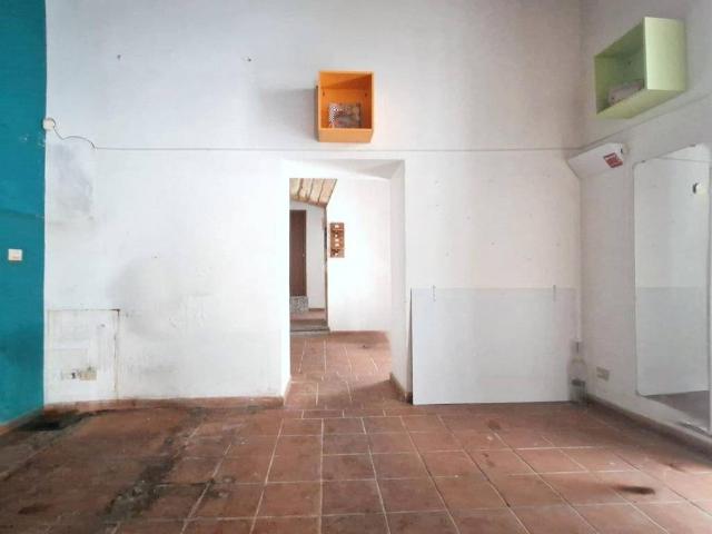 Locale Commerciale in affitto a I Circoscrizione, Palermo