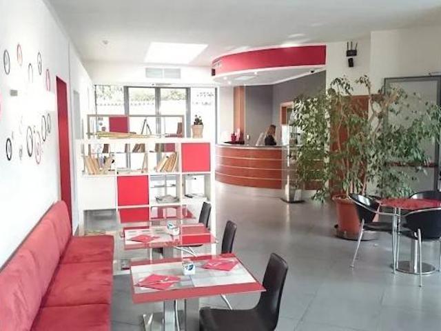 Locale Commerciale in affitto a Ravello, Parabiago