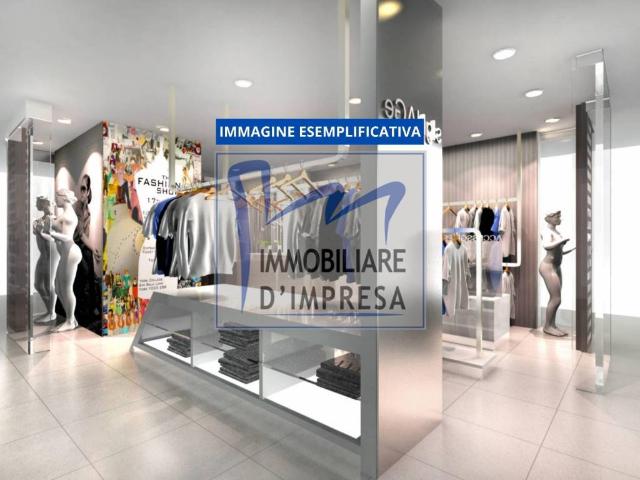 Locale Commerciale in affitto a Parma Centro, Sorbolo