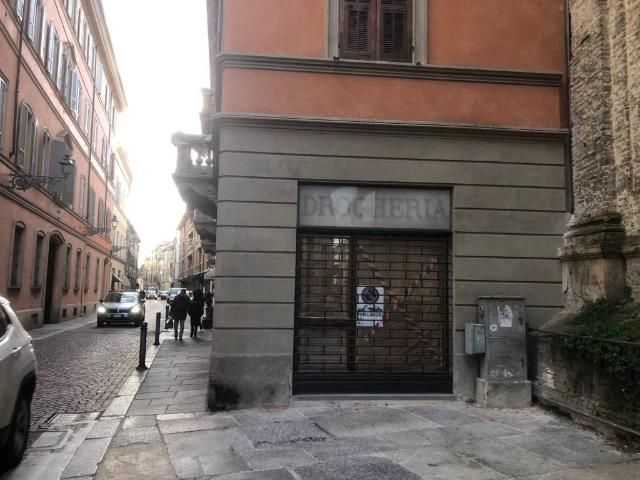Locale Commerciale in affitto a Parma, Parma Centro