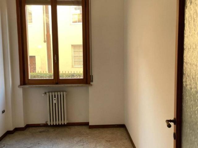 Locale Commerciale in affitto a Parma Centro, Sorbolo