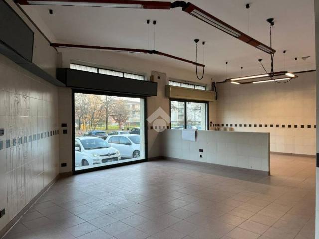 Locale Commerciale in affitto a San Pancrazio, Sorbolo