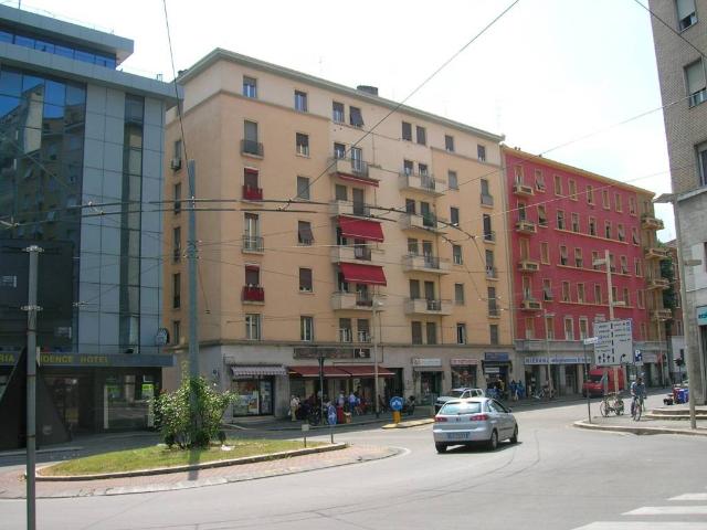 Locale Commerciale in affitto a San Leonardo, Sorbolo