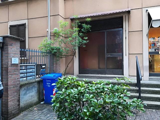 Locale Commerciale in affitto a Parma