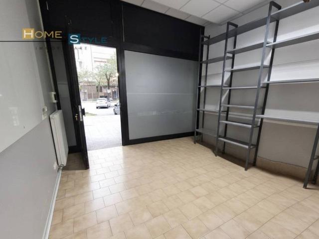 Locale Commerciale in affitto a Lubiana, Sorbolo