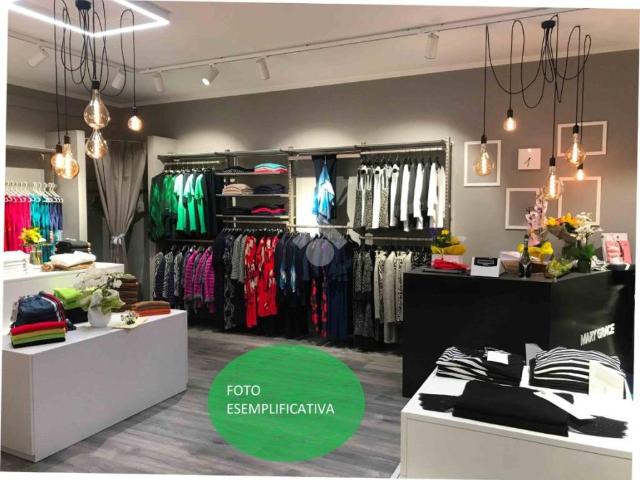 Locale Commerciale in affitto a San Lazzaro, Sorbolo