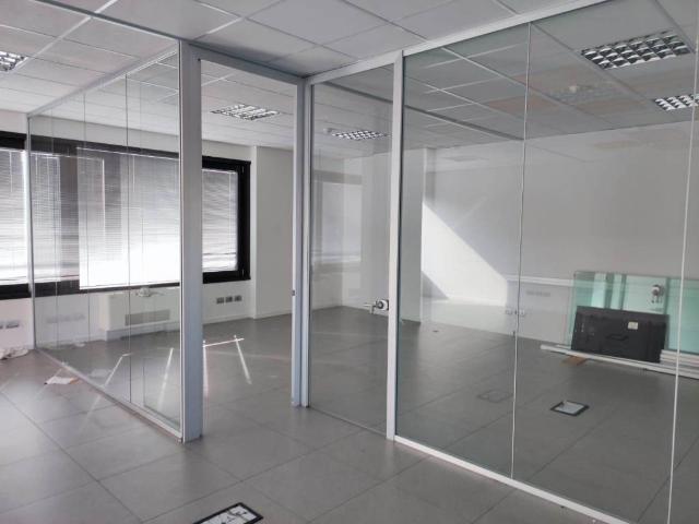 Locale Commerciale in affitto a Parma, San Leonardo