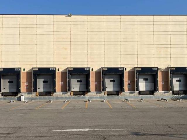 Locale Commerciale in affitto a Parma, Paradigna