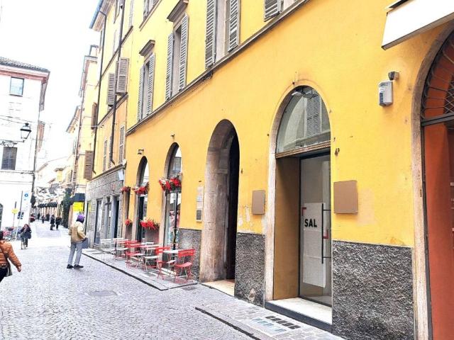 Locale Commerciale in affitto a Parma Centro, Sorbolo