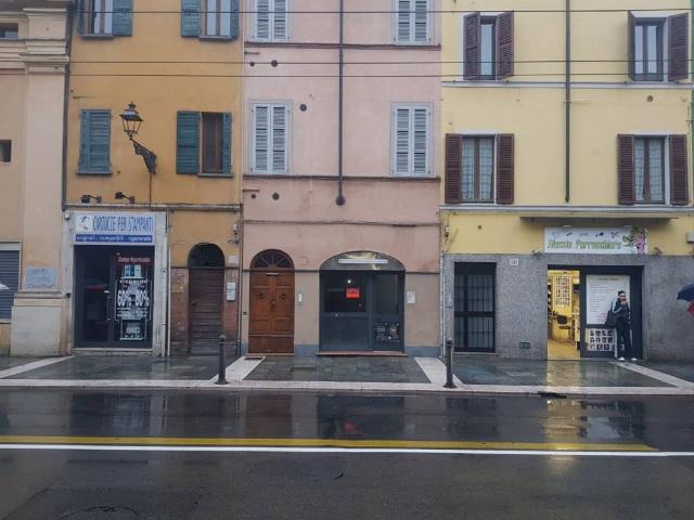 Locale Commerciale in affitto a Sorbolo, Reggio Emilia