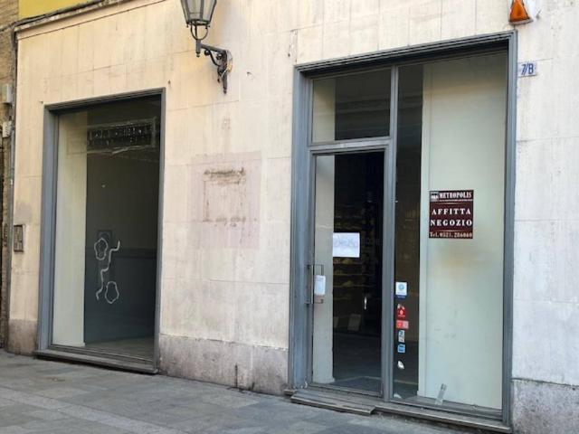 Locale Commerciale in affitto a Parma Centro, Sorbolo