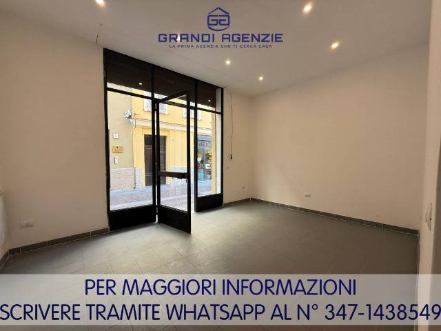 Locale Commerciale in affitto a Parma, Parma Centro