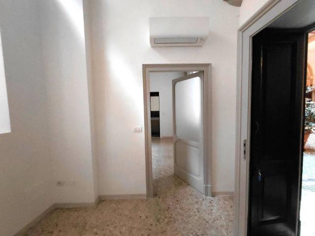 Locale Commerciale in affitto a Parma Centro, Sorbolo