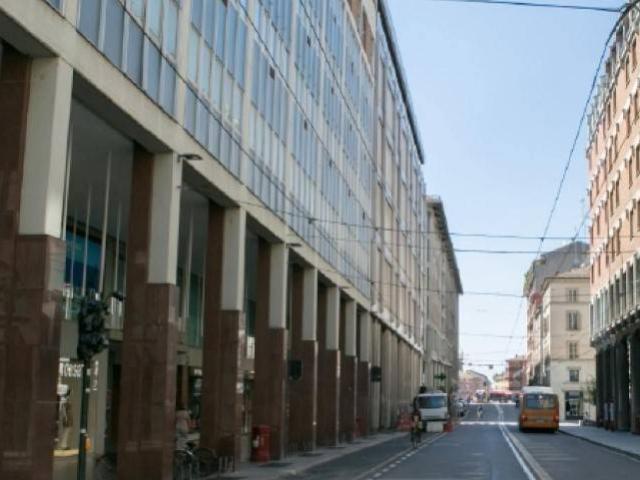 Locale Commerciale in affitto a Parma, Parma Centro