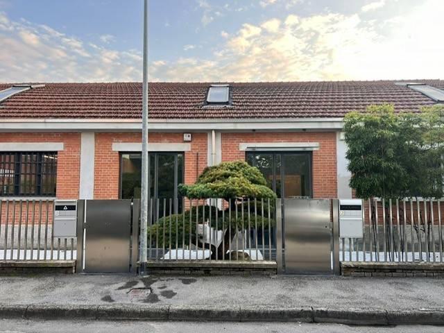 Locale Commerciale in affitto a Parma, Fornasazza