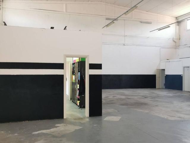 Locale Commerciale in affitto a San Pancrazio, Sorbolo