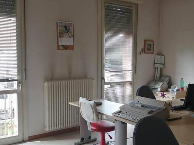Locale Commerciale in affitto a Parma, Parma Centro