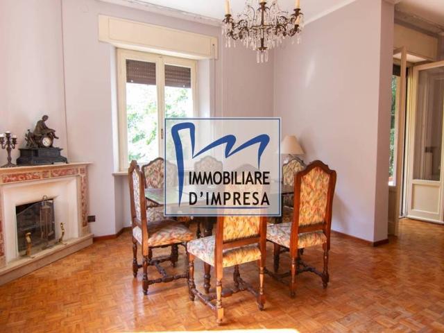 Locale Commerciale in affitto a Cittadella, Sorbolo