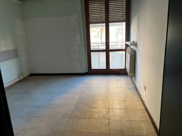 Locale Commerciale in affitto a Unione dei comuni del Frignano, Pavullo Nel Frignano