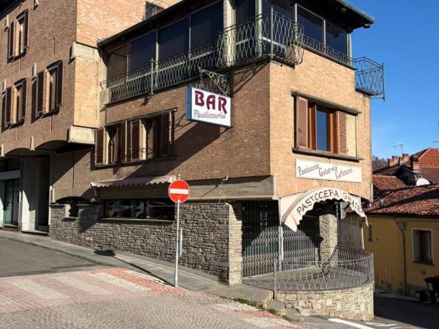 Locale Commerciale in affitto a Piemonte, Torino