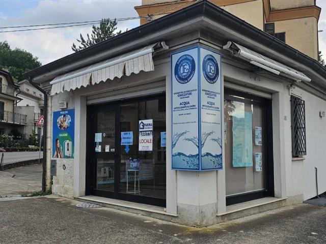 Locale Commerciale in affitto a Perano, Abruzzo