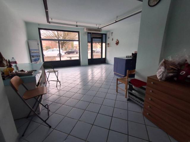 Locale Commerciale in affitto a Cenerente, Umbria