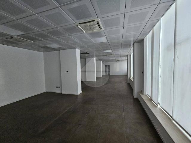 Locale Commerciale in affitto a Cenerente, Perugia