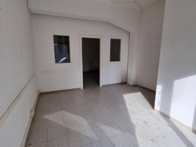Locale Commerciale in affitto a Cenerente, Umbria