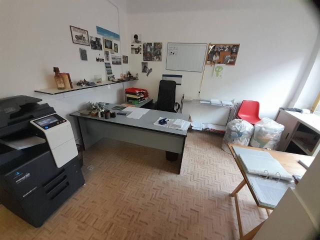 Locale Commerciale in affitto a Cenerente, Umbria