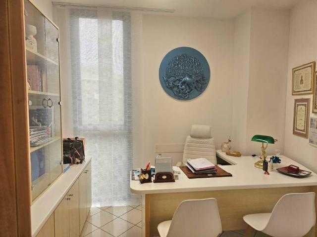 Locale Commerciale in affitto a Cenerente, Perugia