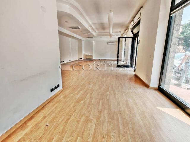 Locale Commerciale in affitto a Cenerente, Perugia