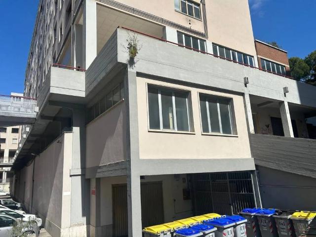 Locale Commerciale in affitto a Cenerente, Perugia