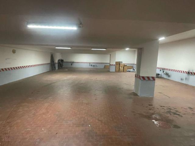 Locale Commerciale in affitto a Cenerente, Perugia