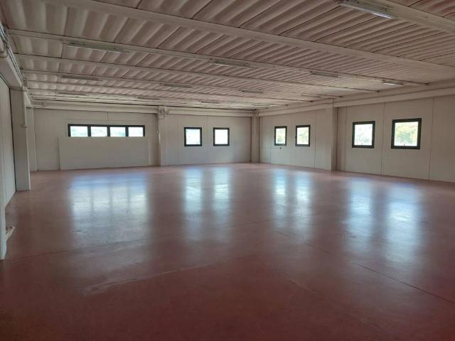 Locale Commerciale in affitto a Cenerente, Umbria