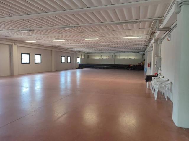 Locale Commerciale in affitto a Cenerente, Umbria