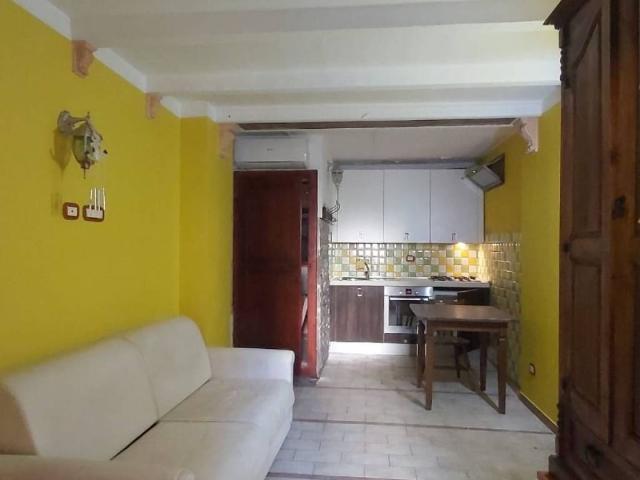 Locale Commerciale in affitto a Cenerente, Perugia