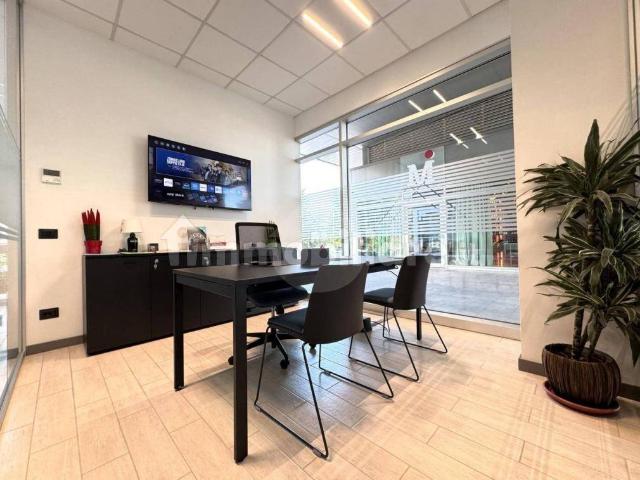 Locale Commerciale in affitto a Cenerente, Perugia