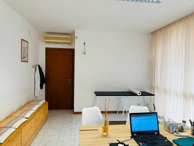 Locale Commerciale in affitto a Cenerente, Umbria