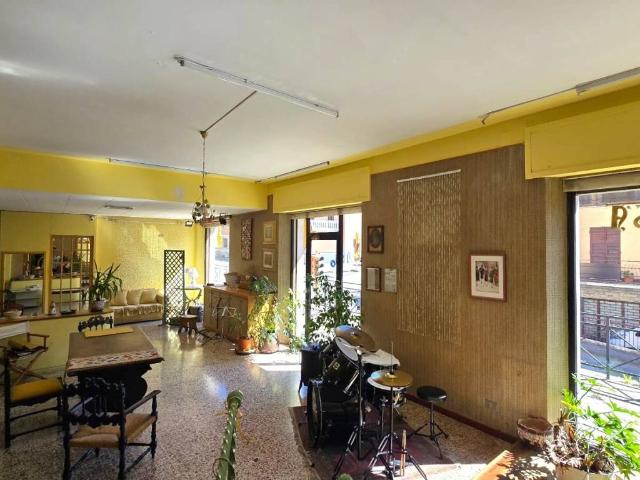 Locale Commerciale in affitto a Cenerente, Perugia