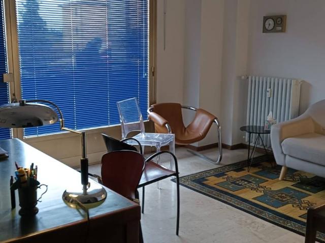 Locale Commerciale in affitto a Madonna Alta, Cenerente