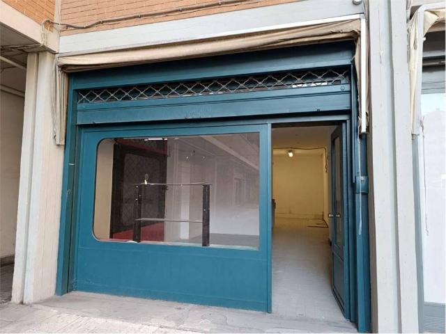 Locale Commerciale in affitto a Cenerente, Perugia