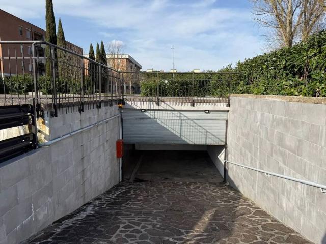 Locale Commerciale in affitto a Cenerente, Umbria