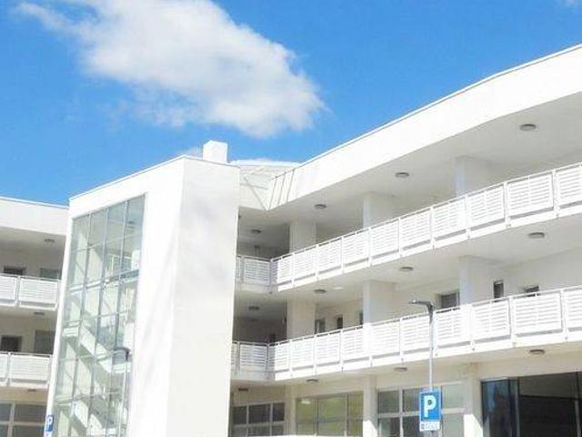 Locale Commerciale in affitto a Marche, Pesaro E Urbino