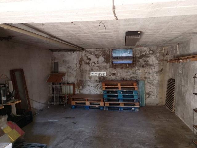 Locale Commerciale in affitto a Marche, Pesaro E Urbino