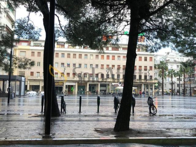 Locale Commerciale in affitto a Pescara, Abruzzo
